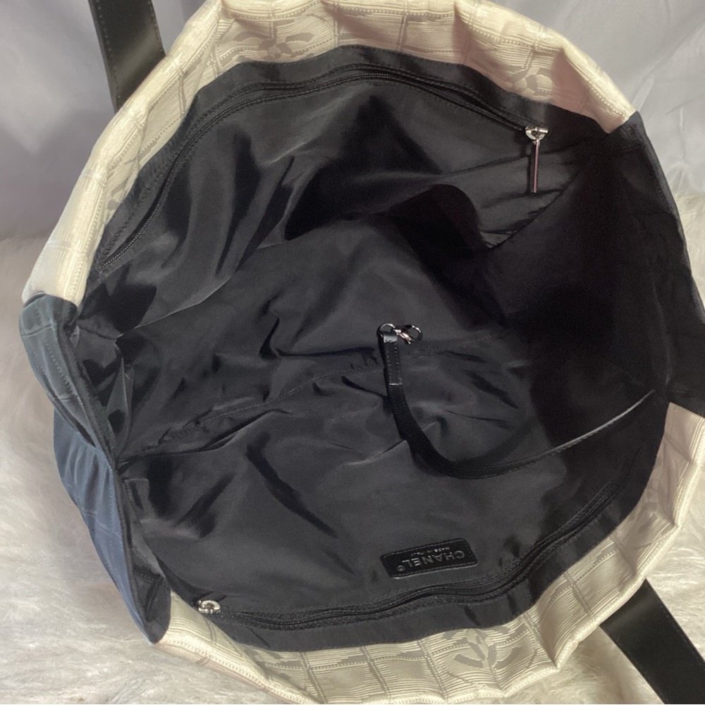 RARE Colorblockock CHANEL CC 10469355 Travel Line Nylon/ Leather Tote Bag - Picture 11 of 14